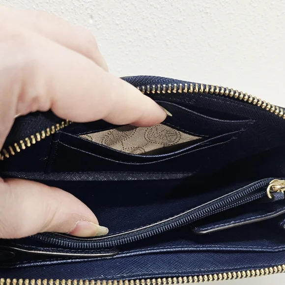 Michael Kors Jet Set Wallet Zip Around With Wristlet Dark Blue - Picture 6 of 14